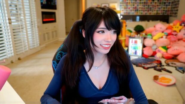 Full leaked Emiru  page private onlyfans photo