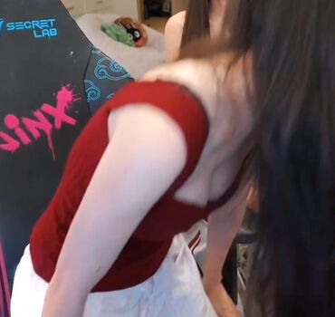 Full leaked Emiru  page private onlyfans photo