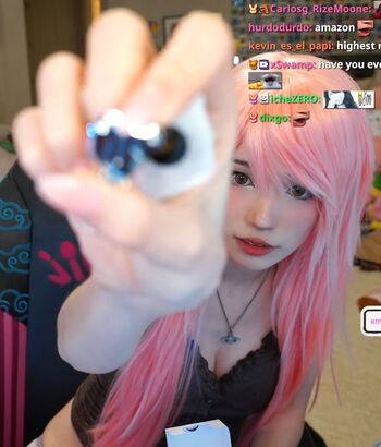 Full leaked Emiru  page private onlyfans photo