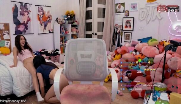 Full leaked Emiru  page private photo