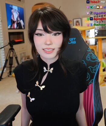 Full leaked Emiru page private photo