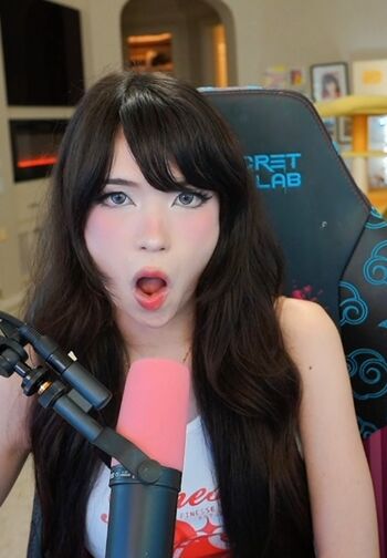 Full leaked Emiru private photo