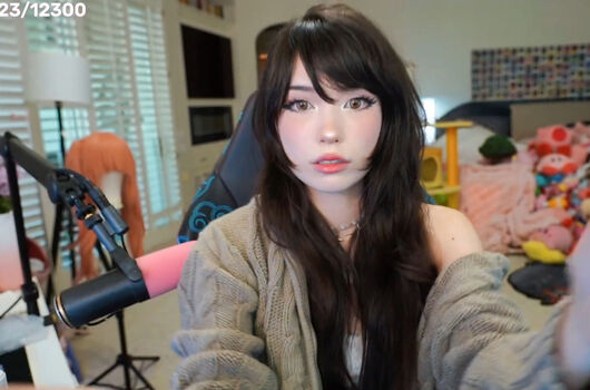 Full leaked Emiru private photo