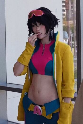 Full leaked Emiru  page private photo