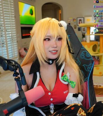 Full leaked Emiru private photo