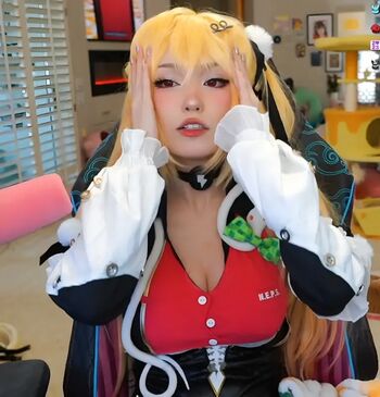 Full leaked Emiru private photo