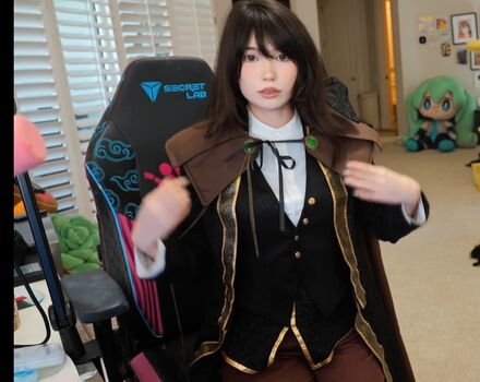 Full leaked Emiru private photo