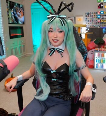 Full leaked Emiru private photo