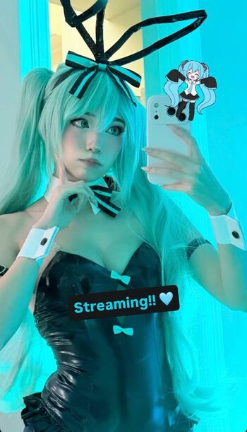 Full leaked Emiru private photo
