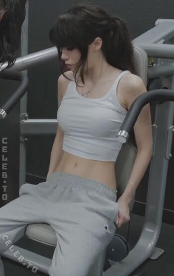 Full leaked Emiru jpg private onlyfans photo