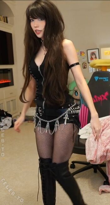 Full leaked Emiru jpg private onlyfans photo