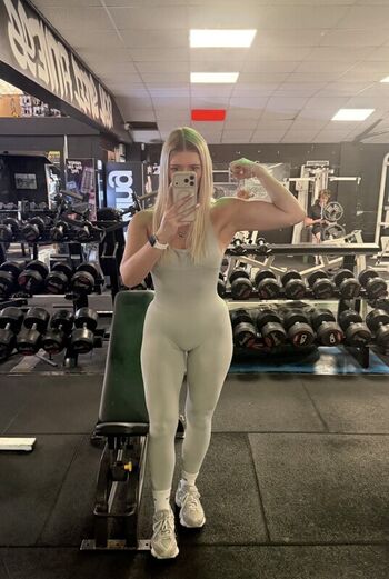 Full leaked Emleyfitness private photo