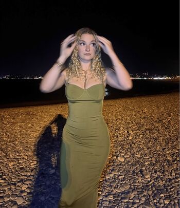 Full leaked Emma private photo