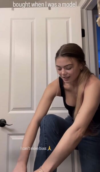 Full leaked Emma beardsley page private onlyfans photo