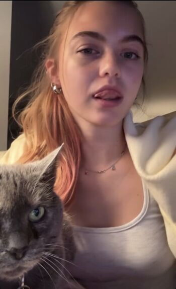 Full leaked Emma beardsley page private onlyfans photo