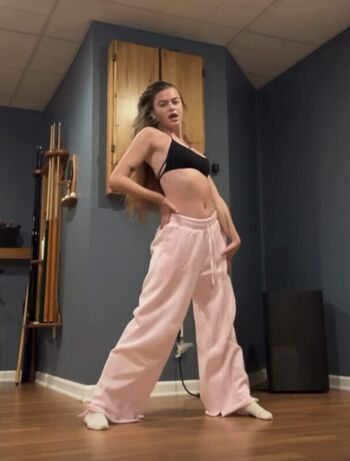 Full leaked Emma beardsley private photo