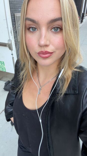 Full leaked Emma brooks private photo