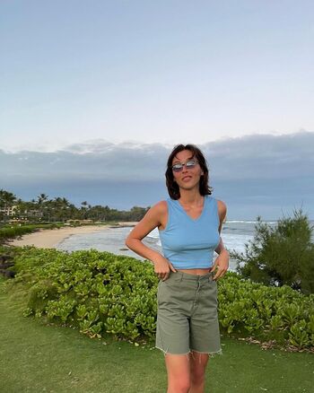 Full leaked Emma chamberlain private photo