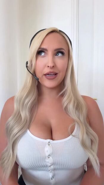 Full leaked Emma jones private photo