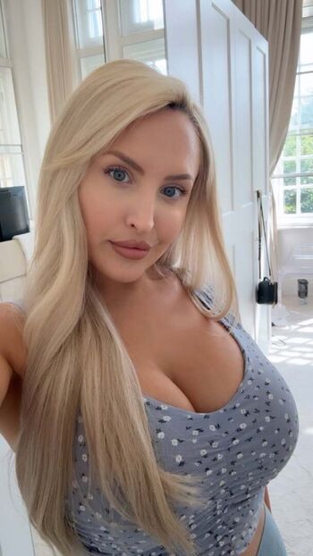 Full leaked Emma jones private photo