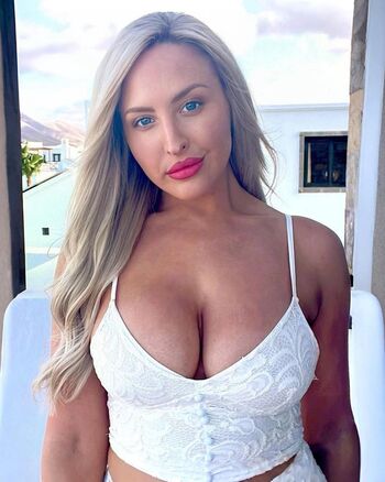 Full leaked Emma jones private onlyfans photo