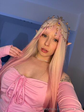 emma_juicy