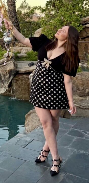 Full leaked Emma kenney private photo