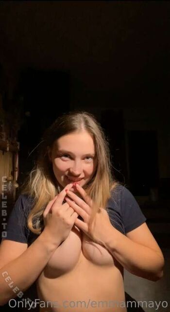 Full leaked Emma may  page private onlyfans photo