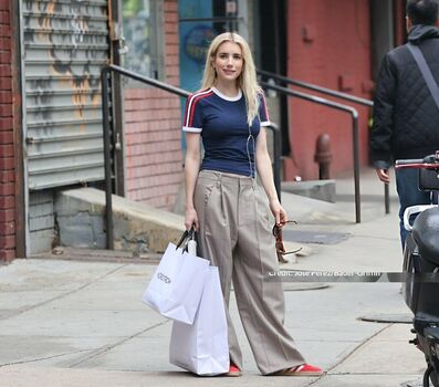 Full leaked Emma roberts private photo