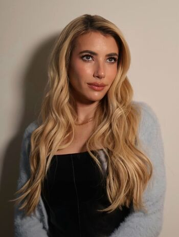 Full leaked Emma roberts private photo
