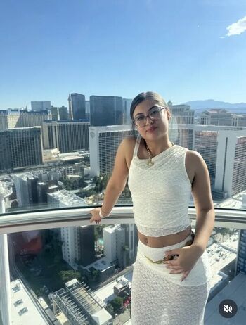Full leaked Emma rose private photo
