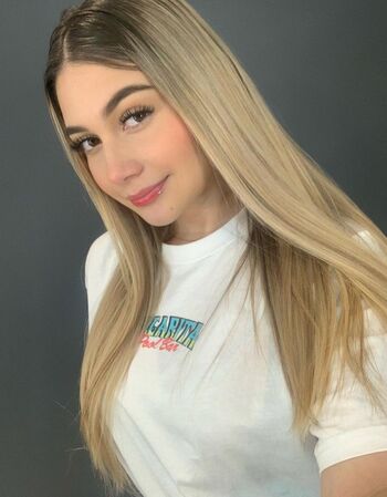 Full leaked Emma zane private onlyfans photo