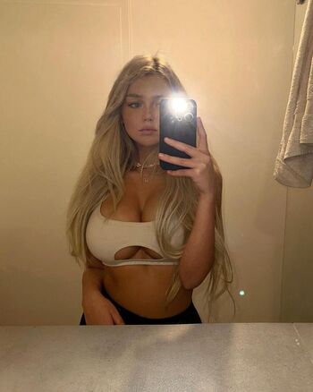 Full leaked Emma private photo