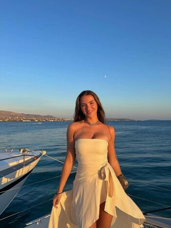 Full leaked Emmaa char private onlyfans photo