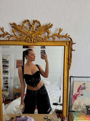 Full leaked Emmaa char private onlyfans photo