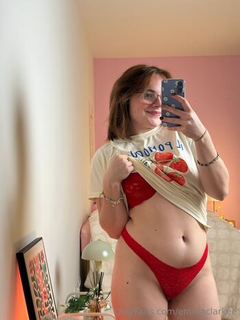 Full leaked Emmaclarkee  page private onlyfans photo