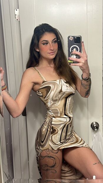 Full leaked Emmalynn minassian  page private photo