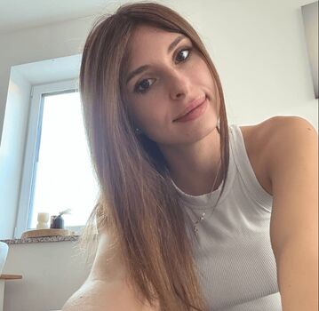 Full leaked Emmarichter private photo