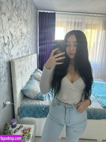Full leaked Emmasnowww private photo