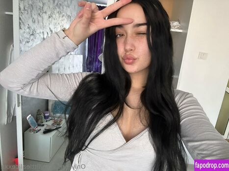 Full leaked Emmasnowww private photo