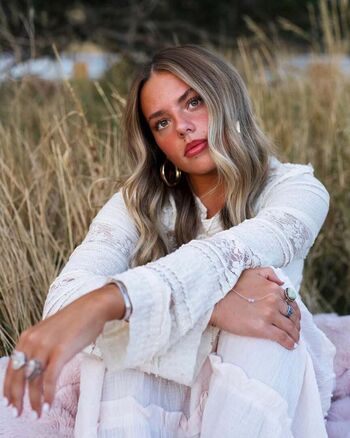 Full leaked Emmi butler private onlyfans photo