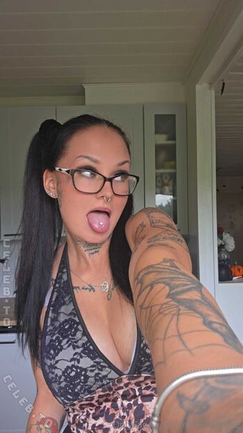 Full leaked Emmi viola page private photo