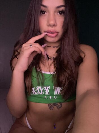 Full leaked Emmibrown private onlyfans photo