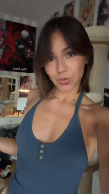 Full leaked Emmilovscats private photo