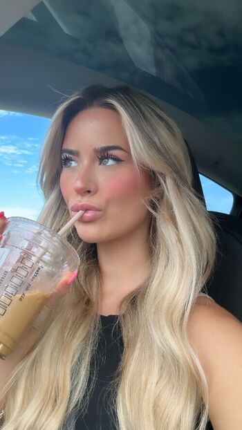 Full leaked Emmily elizabeth private onlyfans photo