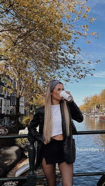 Full leaked Emmily elizabeth private onlyfans photo