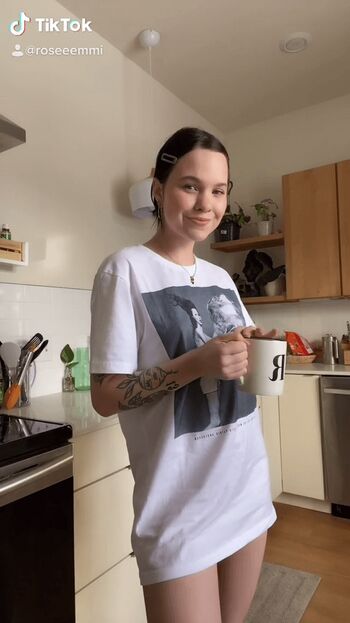Full leaked Emmirosee private photo