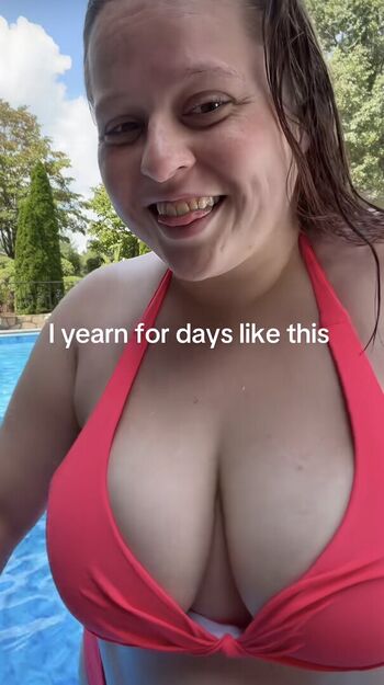 Full leaked Emmybear private photo