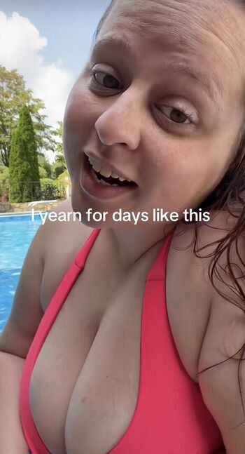 Full leaked Emmybear private photo