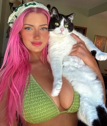 Full leaked Emmybre private onlyfans photo